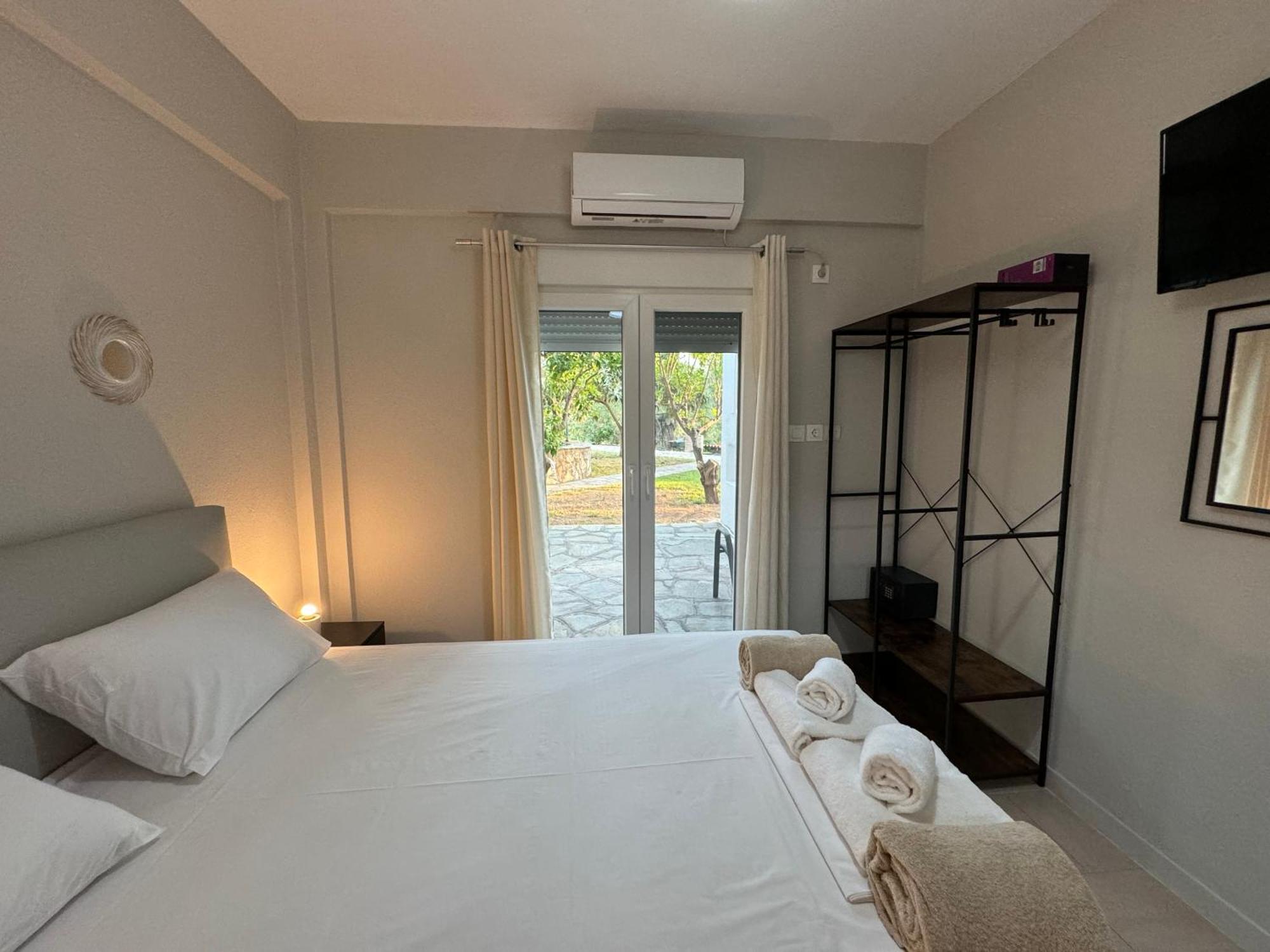 Makis House Hotel Nikiti  Ngoại thất bức ảnh